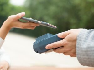 Does Chipotle Take Apple Pay? - Grocery Store Dive